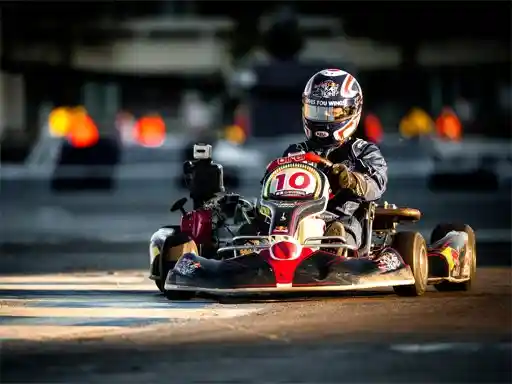 Game: Kart Karting Slide

Carreras de karts deslizantes